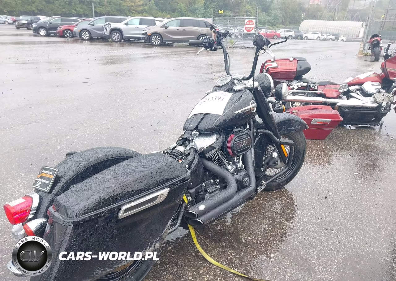 2019 Harley-Davidson Flhcs VIN:1HD1YBK28KB073825 - 4