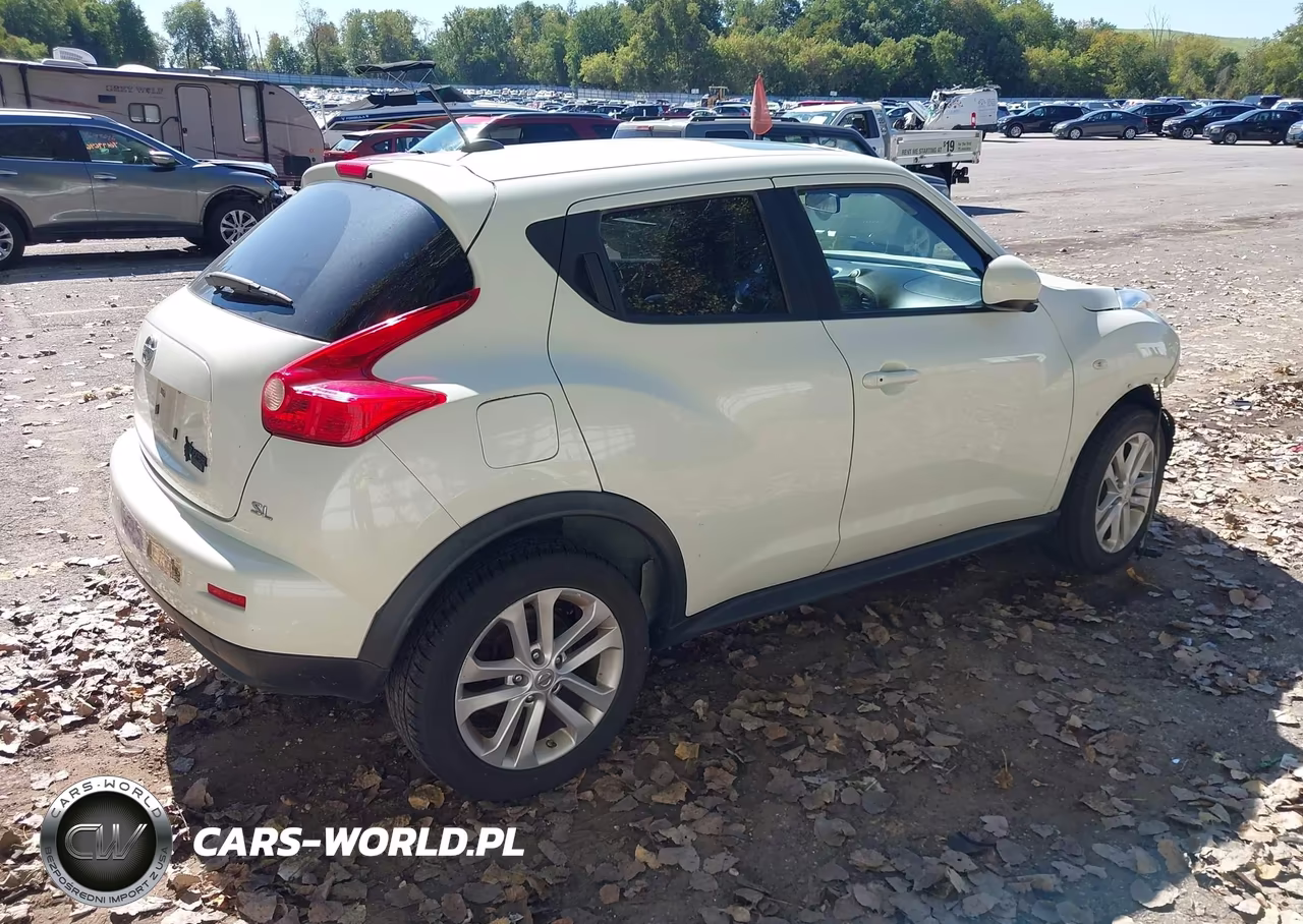 2011 Nissan Juke Sl VIN:JN8AF5MR7BT018901 - 4