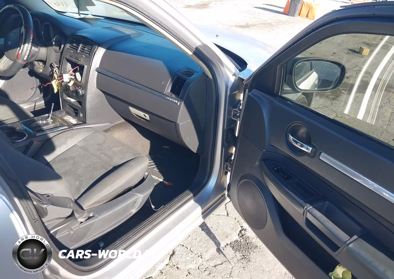 2008 Dodge Charger VIN:2B3KA43GX8H266916 - 5