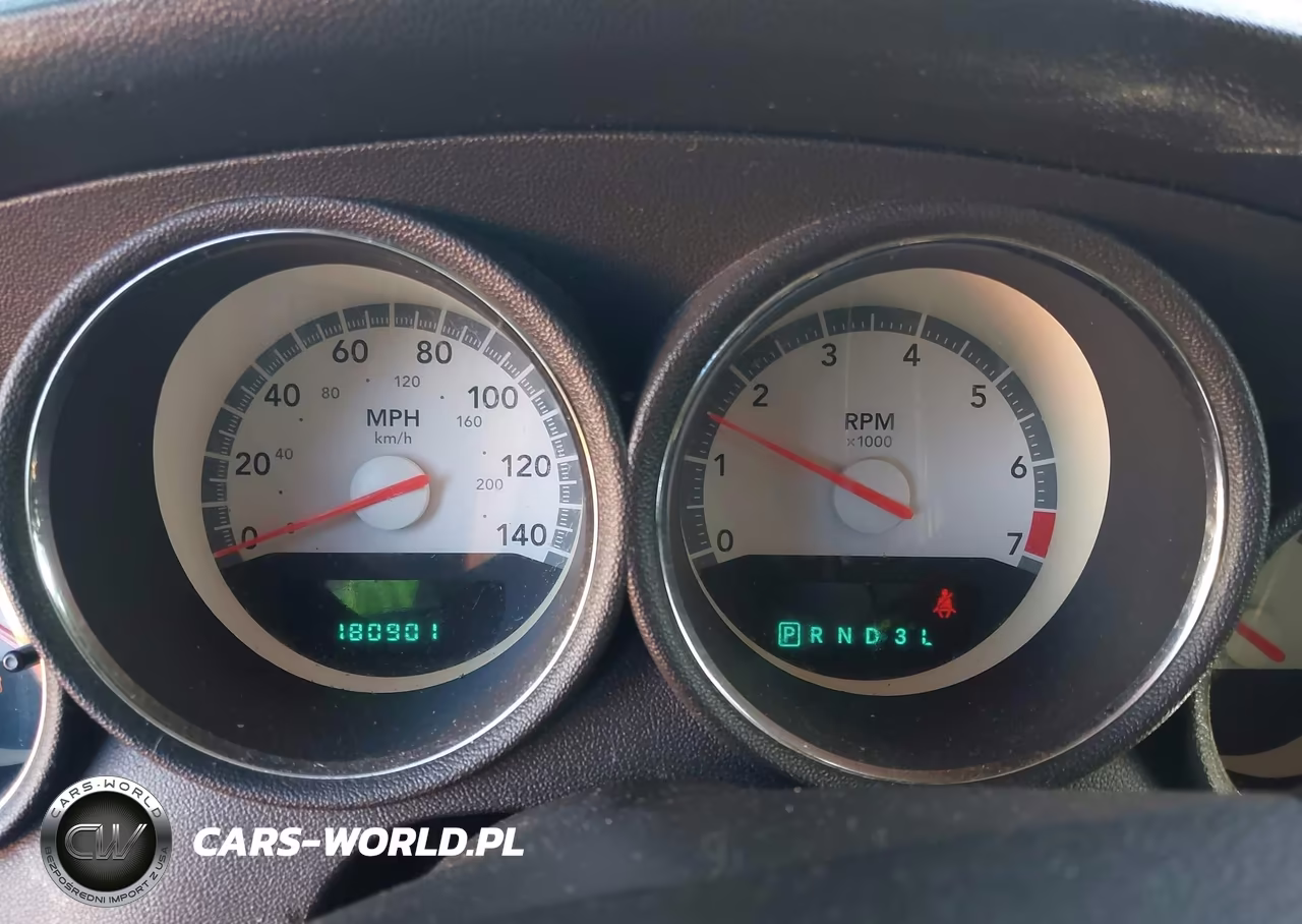 2008 Dodge Charger VIN:2B3KA43GX8H266916 - 7