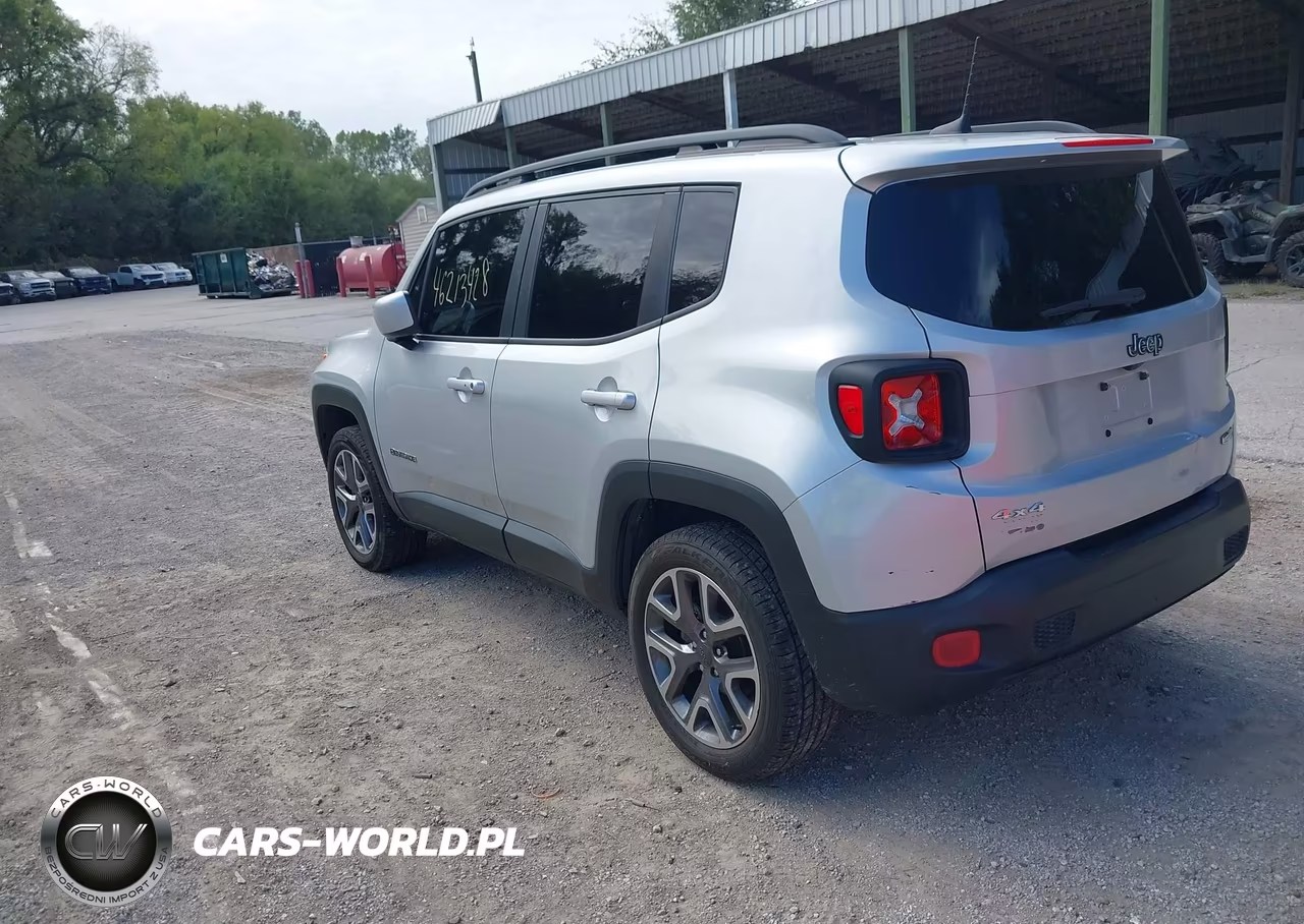 2017 Jeep Renegade Latitude 4X4 VIN:ZACCJBBB7HPE73520 - 3