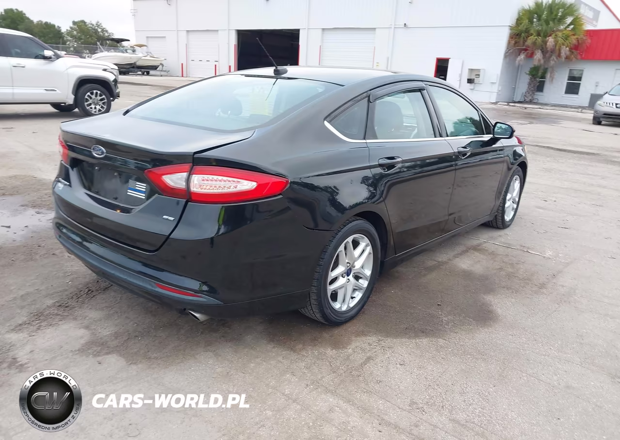 2014 Ford Fusion Se VIN:1FA6P0H70E5385471 - 4