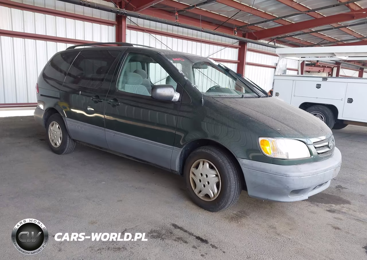 2003 Toyota Sienna Le