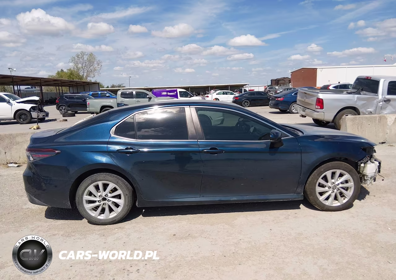 2021 Toyota Camry Le VIN:4T1C11AKXMU549828 - 14