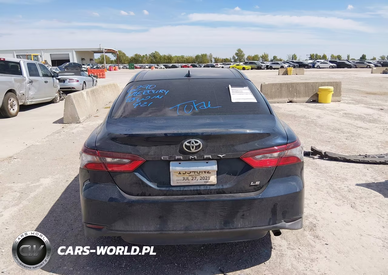 2021 Toyota Camry Le VIN:4T1C11AKXMU549828 - 17