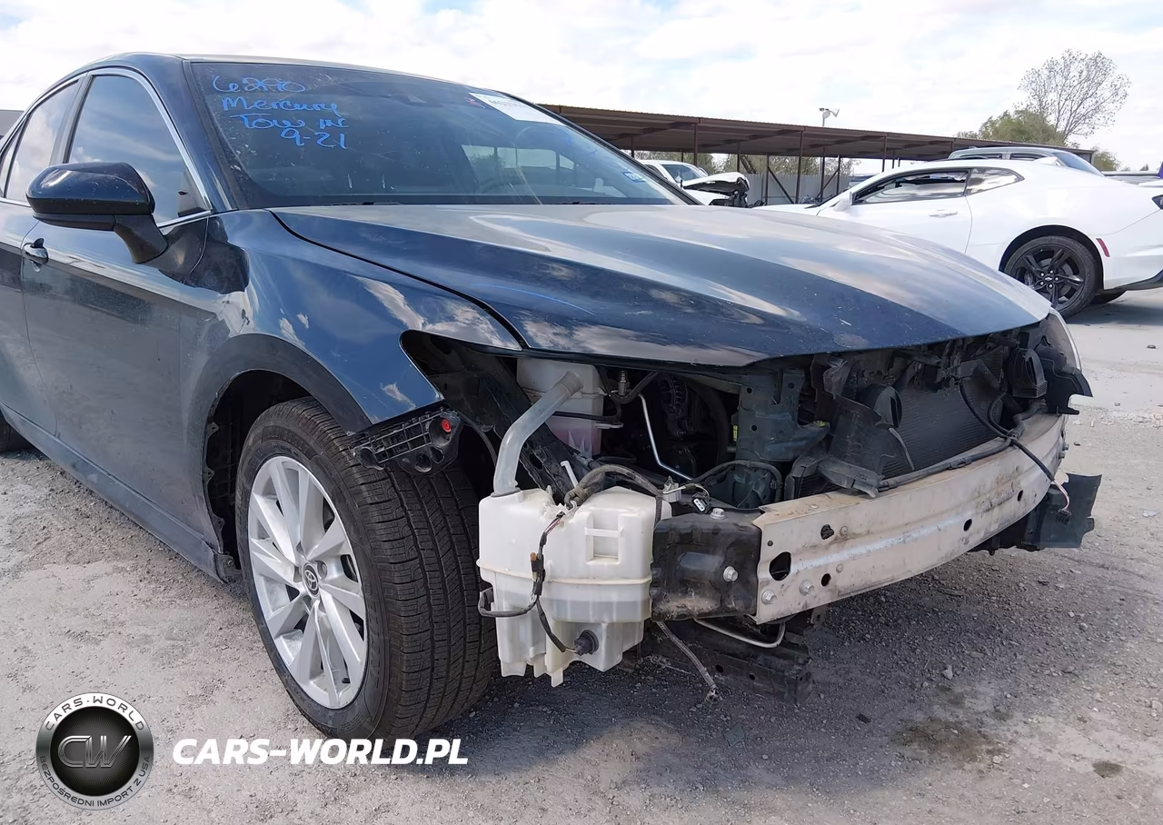 2021 Toyota Camry Le VIN:4T1C11AKXMU549828 - 18