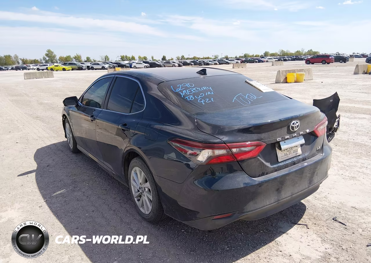 2021 Toyota Camry Le VIN:4T1C11AKXMU549828 - 3
