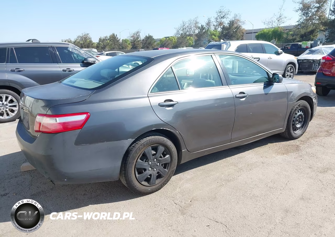 2009 Toyota Camry Le VIN:4T4BE46KX9R139229 - 4