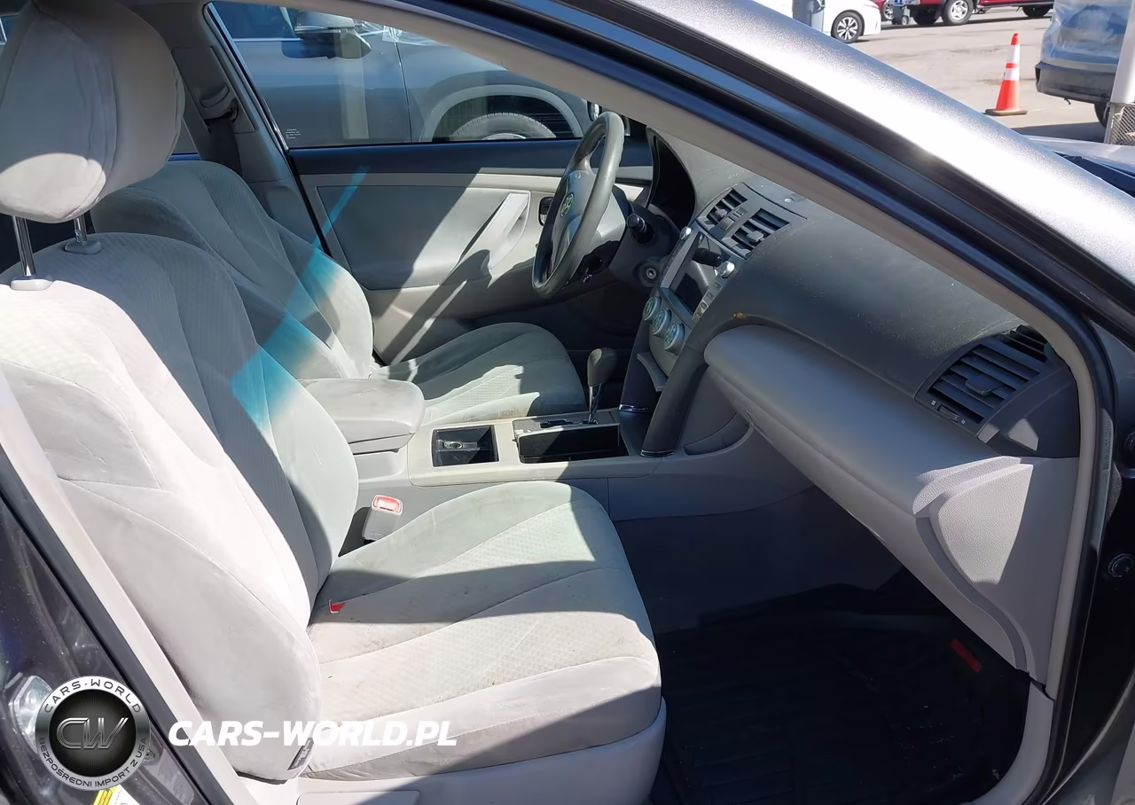2009 Toyota Camry Le VIN:4T4BE46KX9R139229 - 5