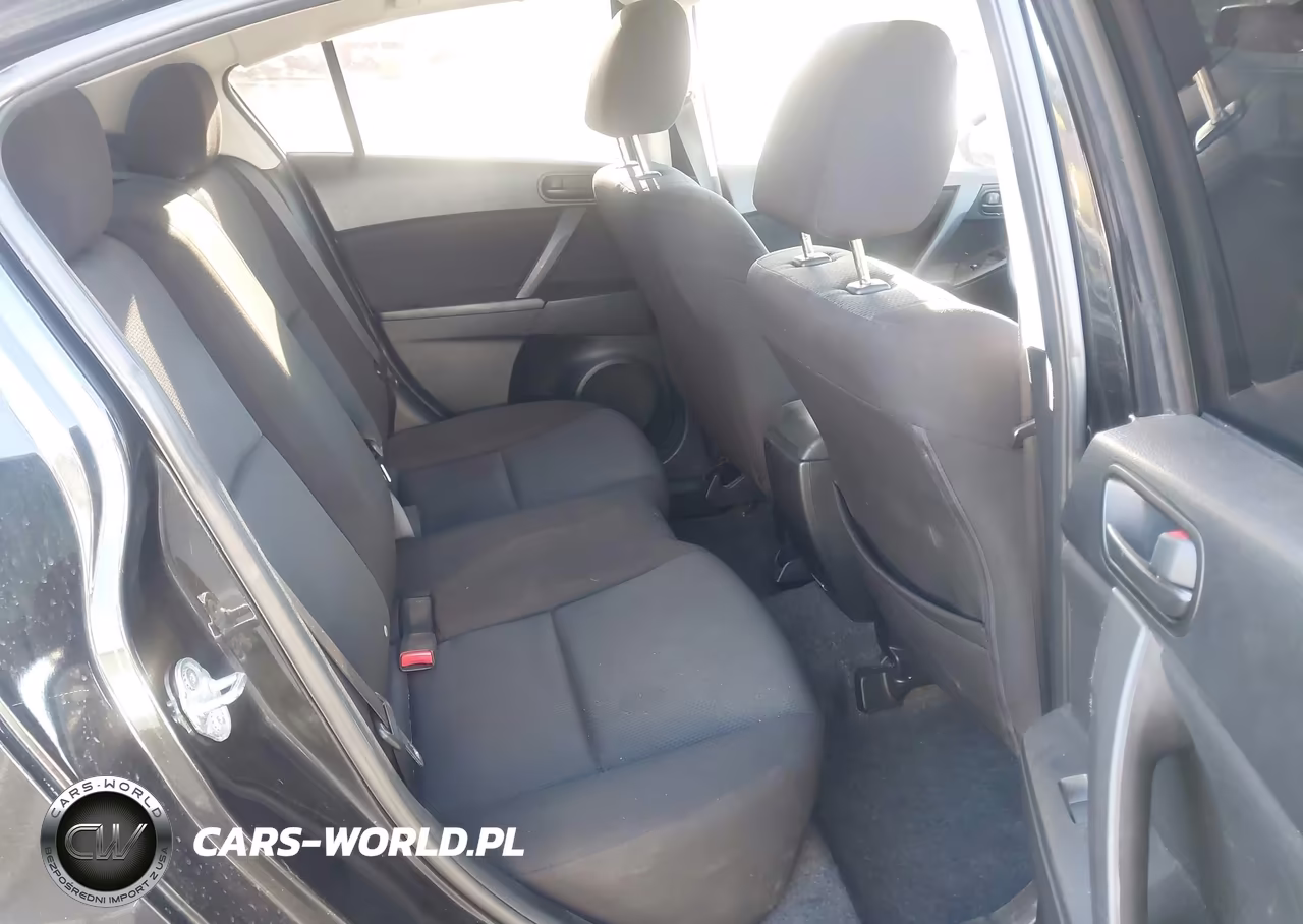 2011 Mazda Mazda3 I Sport VIN:JM1BL1UGXB1490988 - 8