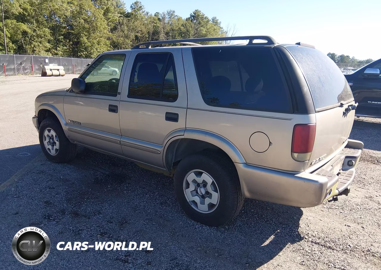 2002 Chevrolet Blazer Ls VIN:1GNDT13W72K204033 - 3