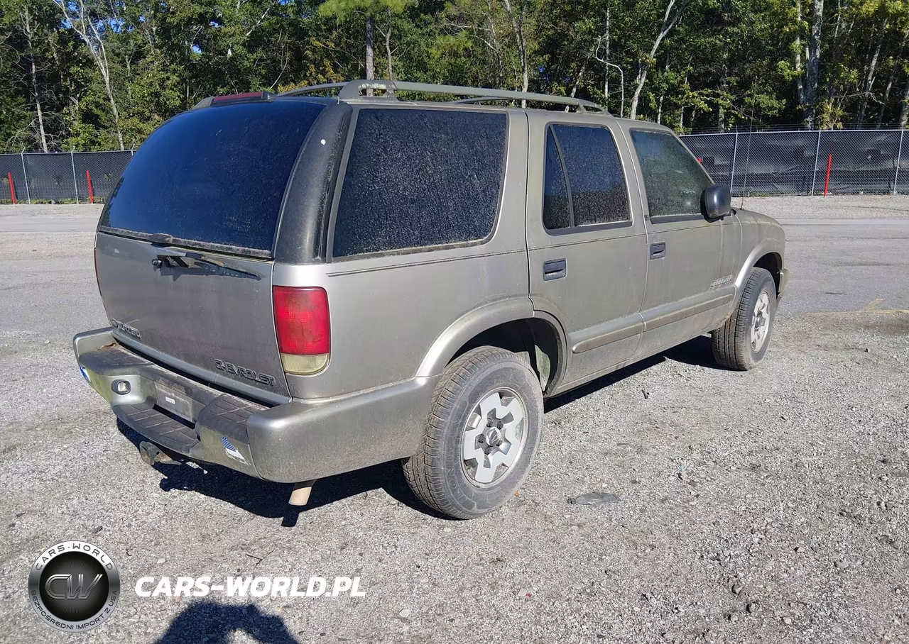 2002 Chevrolet Blazer Ls VIN:1GNDT13W72K204033 - 4