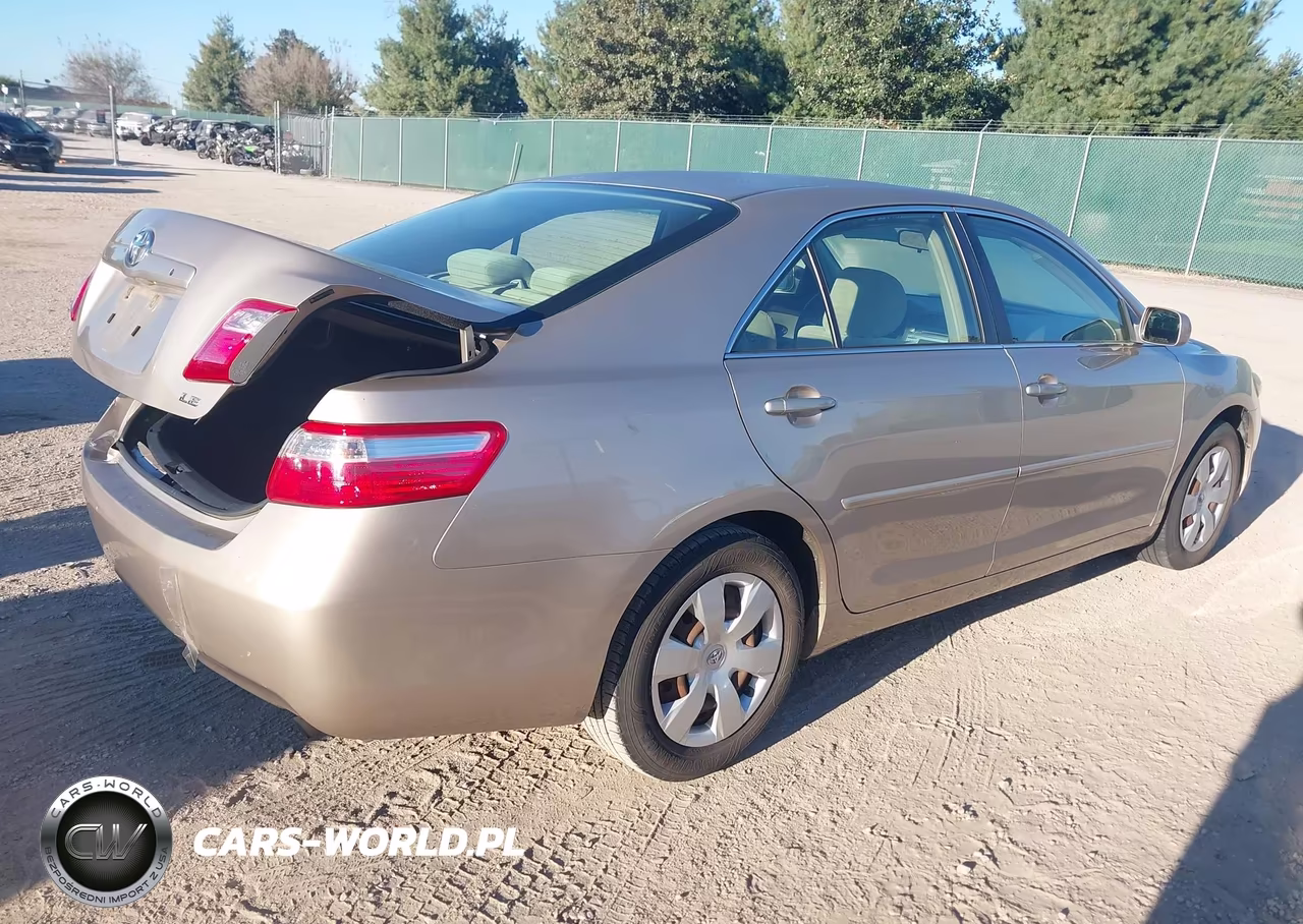 2007 Toyota Camry Le VIN:JTNBE46K173072906 - 4