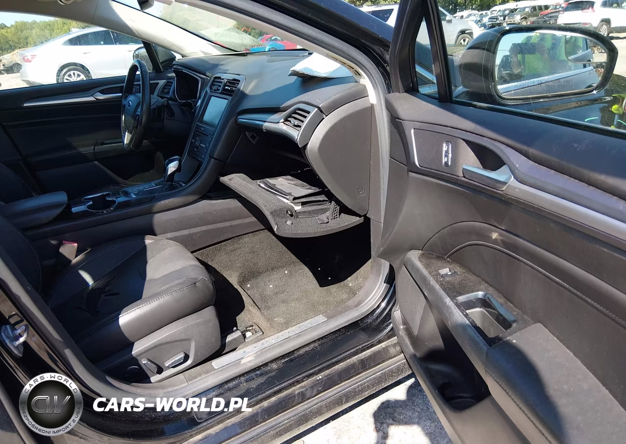 2016 Ford Fusion Titanium VIN:3FA6P0K96GR351822 - 5