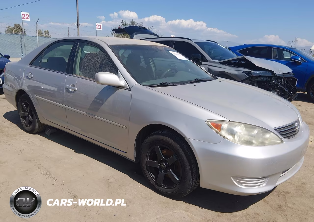 2005 Toyota Camry Le