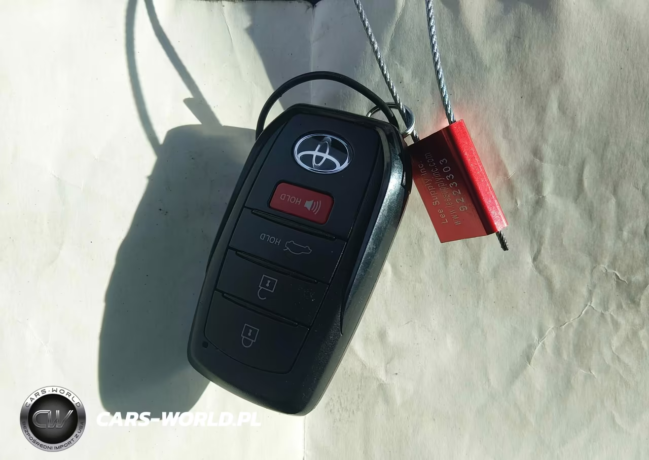 2026 Toyota Camry Le VIN:4T1DAACK8TU759991 - 11