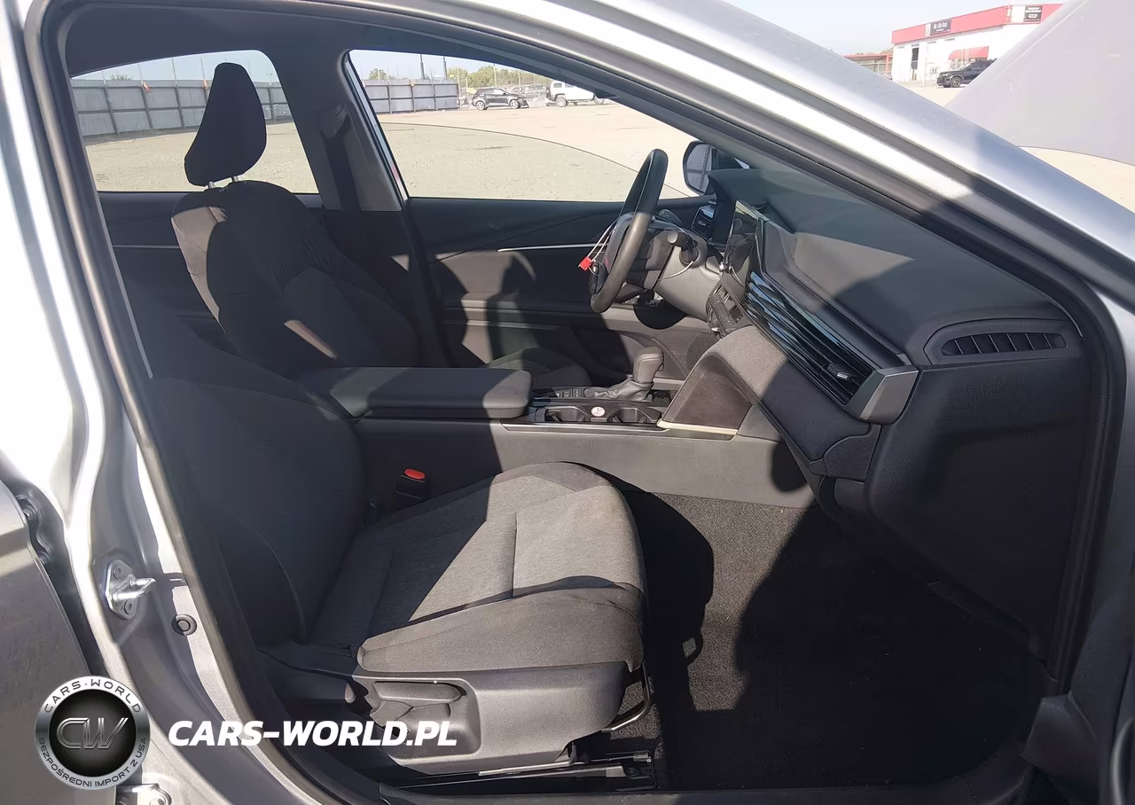 2026 Toyota Camry Le VIN:4T1DAACK8TU759991 - 5