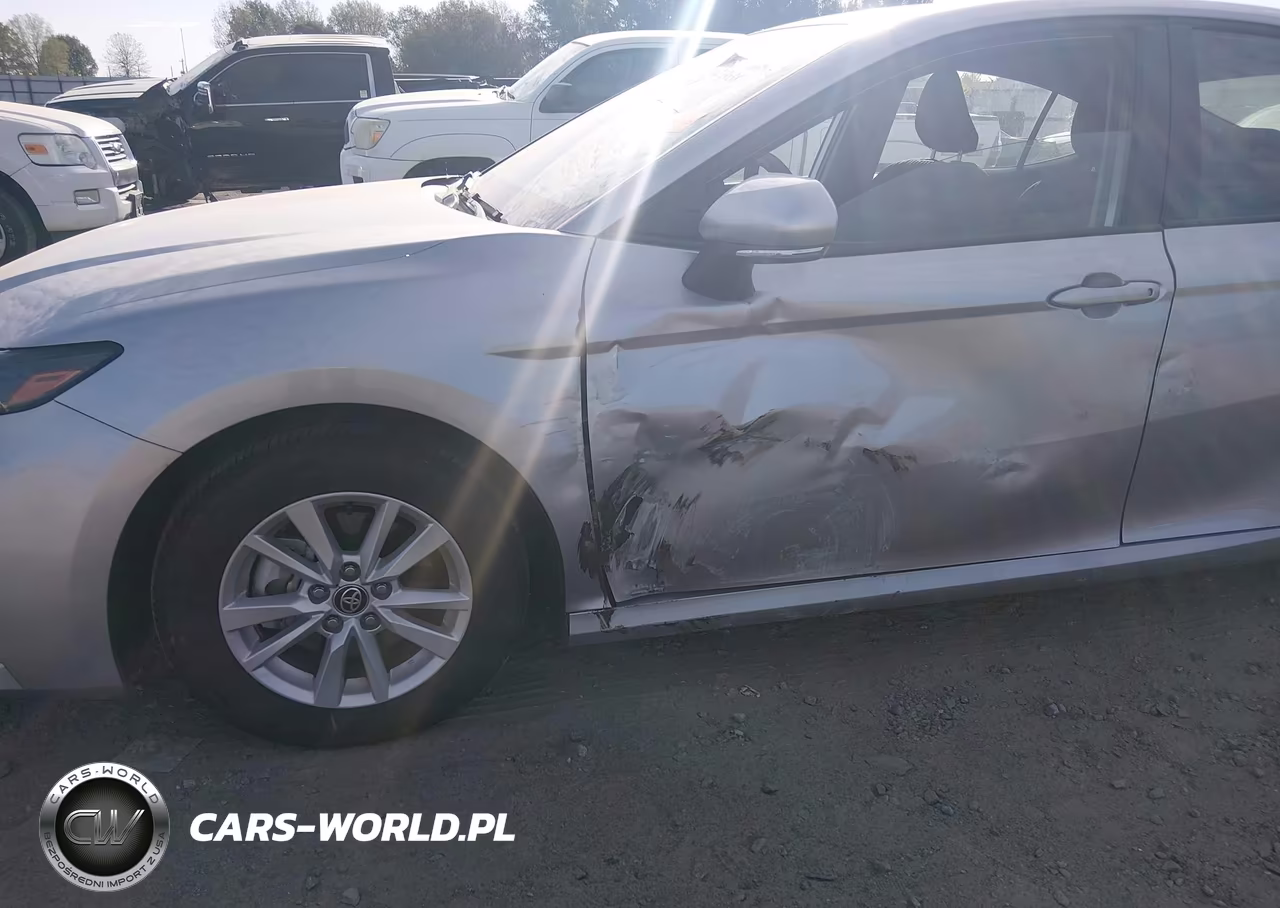 2026 Toyota Camry Le VIN:4T1DAACK8TU759991 - 6