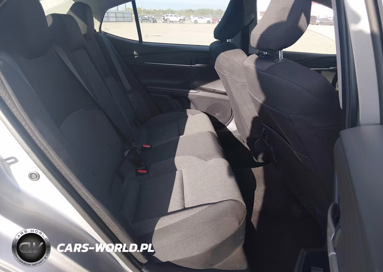 2026 Toyota Camry Le VIN:4T1DAACK8TU759991 - 8
