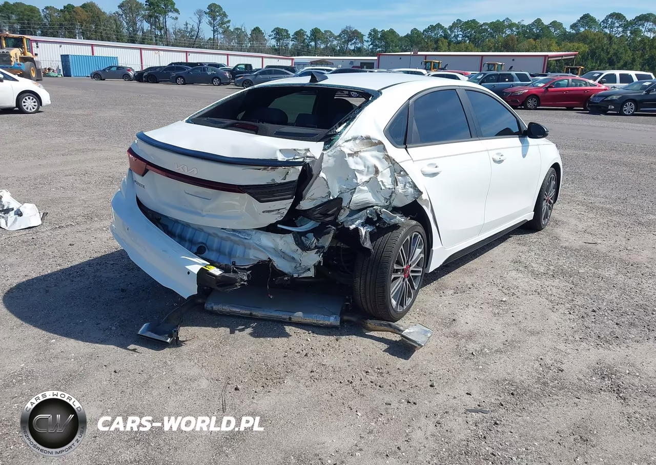 2024 Kia Forte Gt VIN:3KPF44AC1RE834183 - 4