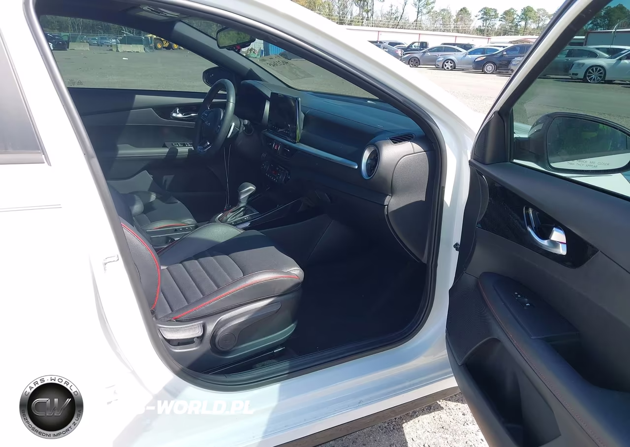 2024 Kia Forte Gt VIN:3KPF44AC1RE834183 - 5