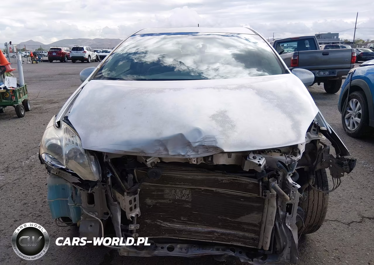 2013 Toyota Prius Two VIN:JTDKN3DUXD1631217 - 11