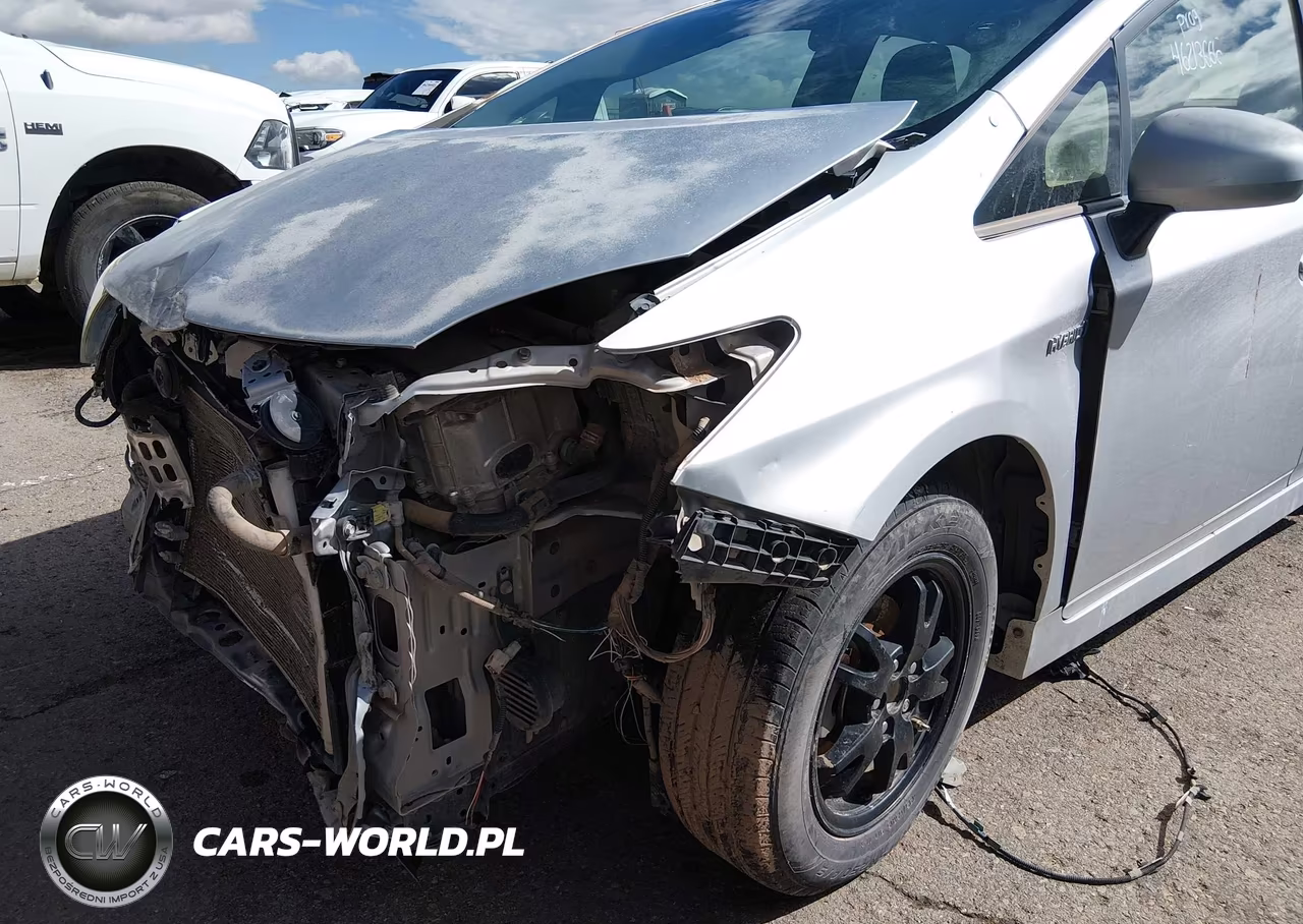 2013 Toyota Prius Two VIN:JTDKN3DUXD1631217 - 6