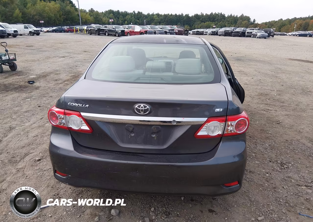 2011 Toyota Corolla Le VIN:JTDBU4EE7BJ095808 - 17