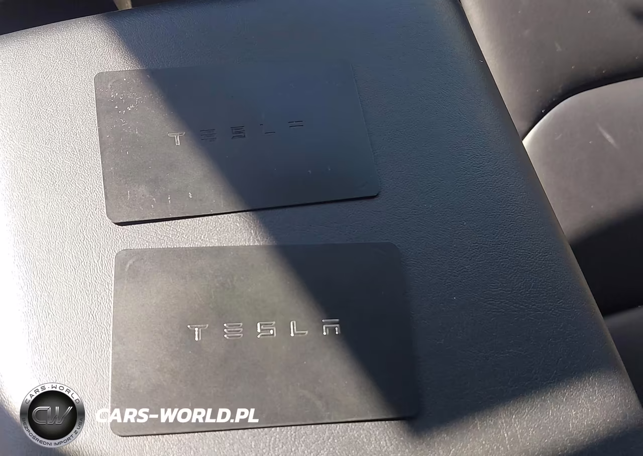 2018 Tesla Modelo 3 VIN:5YJ3E1EA8JF040061 - 11