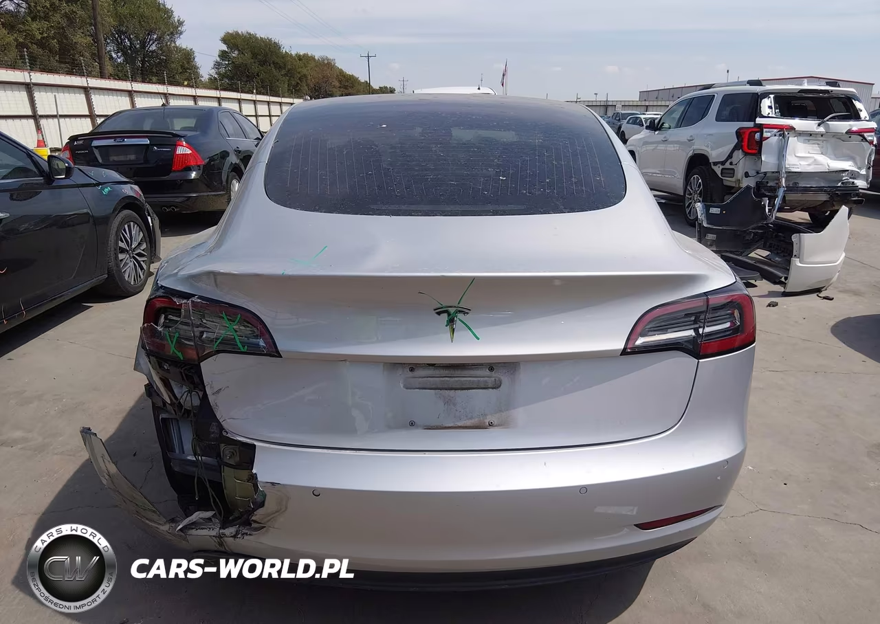 2018 Tesla Modelo 3 VIN:5YJ3E1EA8JF040061 - 16