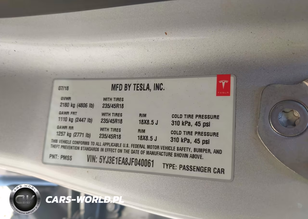 2018 Tesla Modelo 3 VIN:5YJ3E1EA8JF040061 - 9