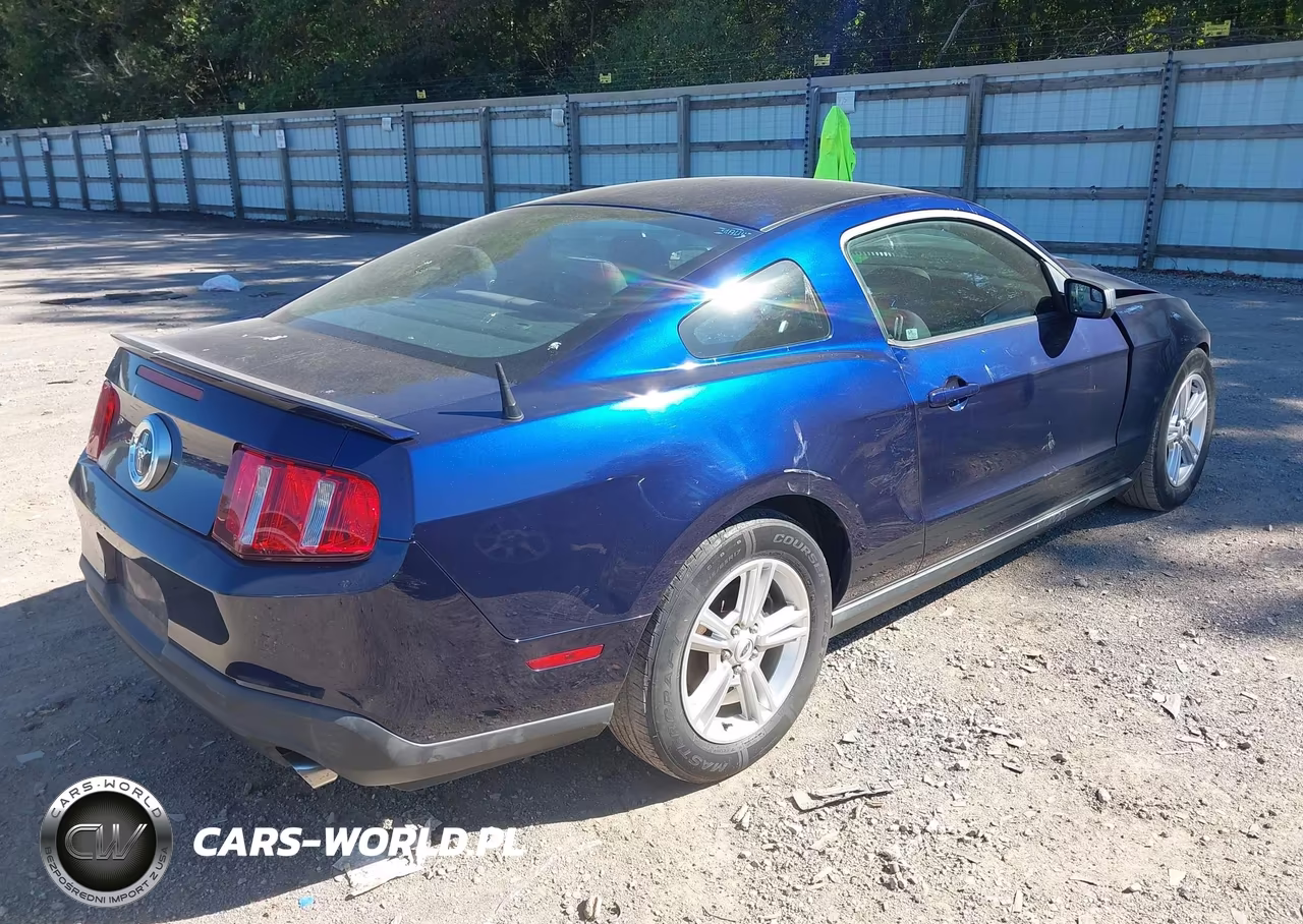 2012 Ford Mustang V6 VIN:1ZVBP8AM7C5283926 - 4