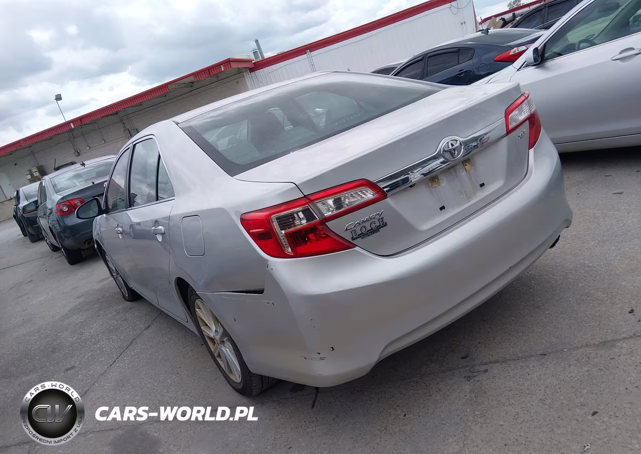 2012 Toyota Camry Xle VIN:4T4BF1FK2CR237061 - 3