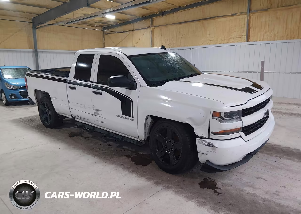 2018 Chevrolet Silverado 1500 Custom VIN:1GCVKPEH6JZ197180 - 1