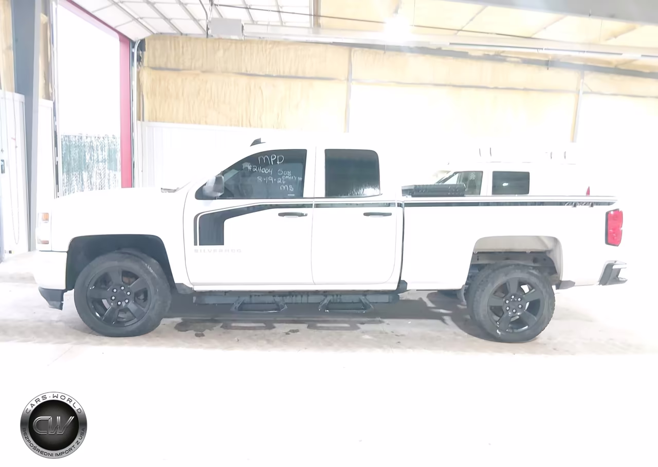2018 Chevrolet Silverado 1500 Custom VIN:1GCVKPEH6JZ197180 - 14