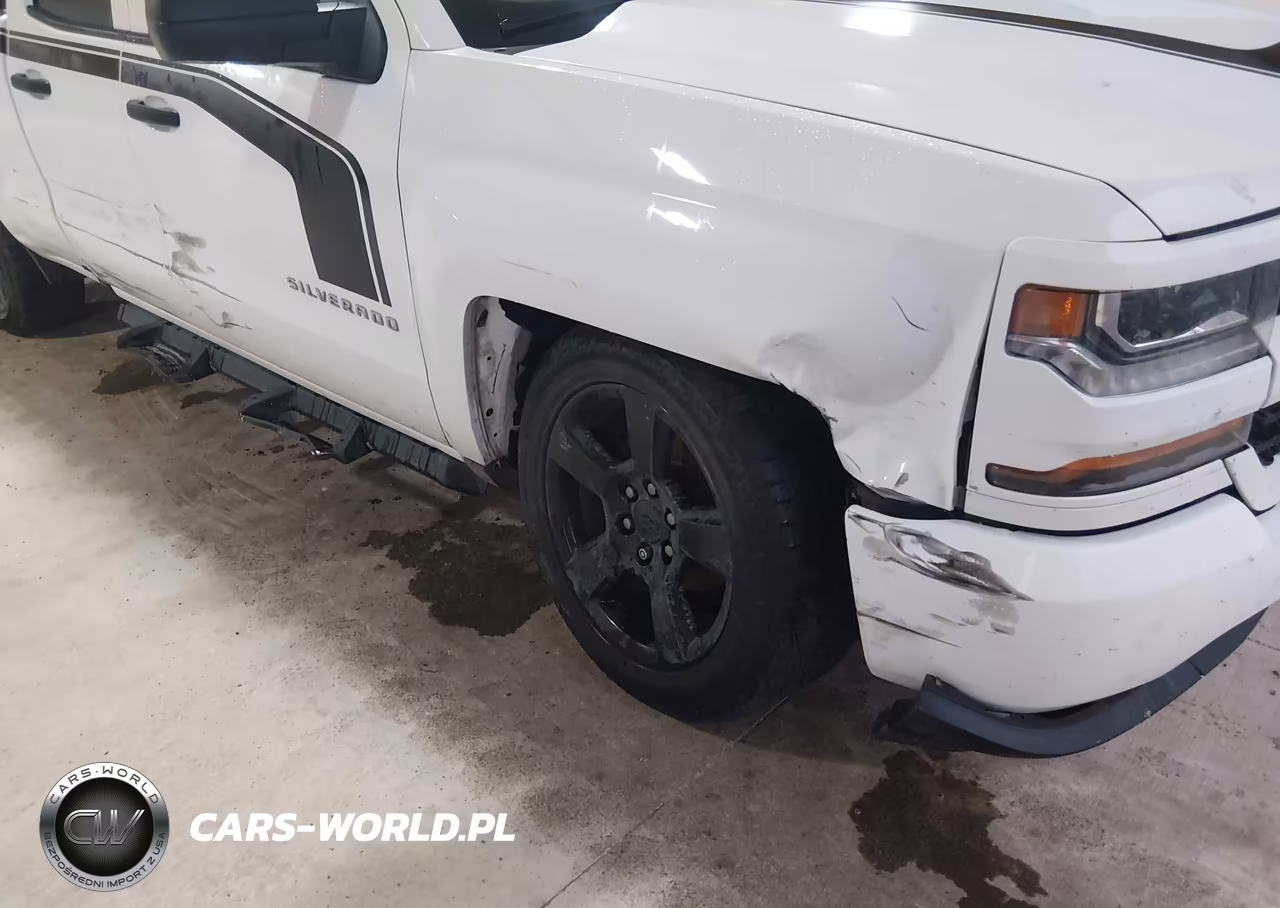 2018 Chevrolet Silverado 1500 Custom VIN:1GCVKPEH6JZ197180 - 6