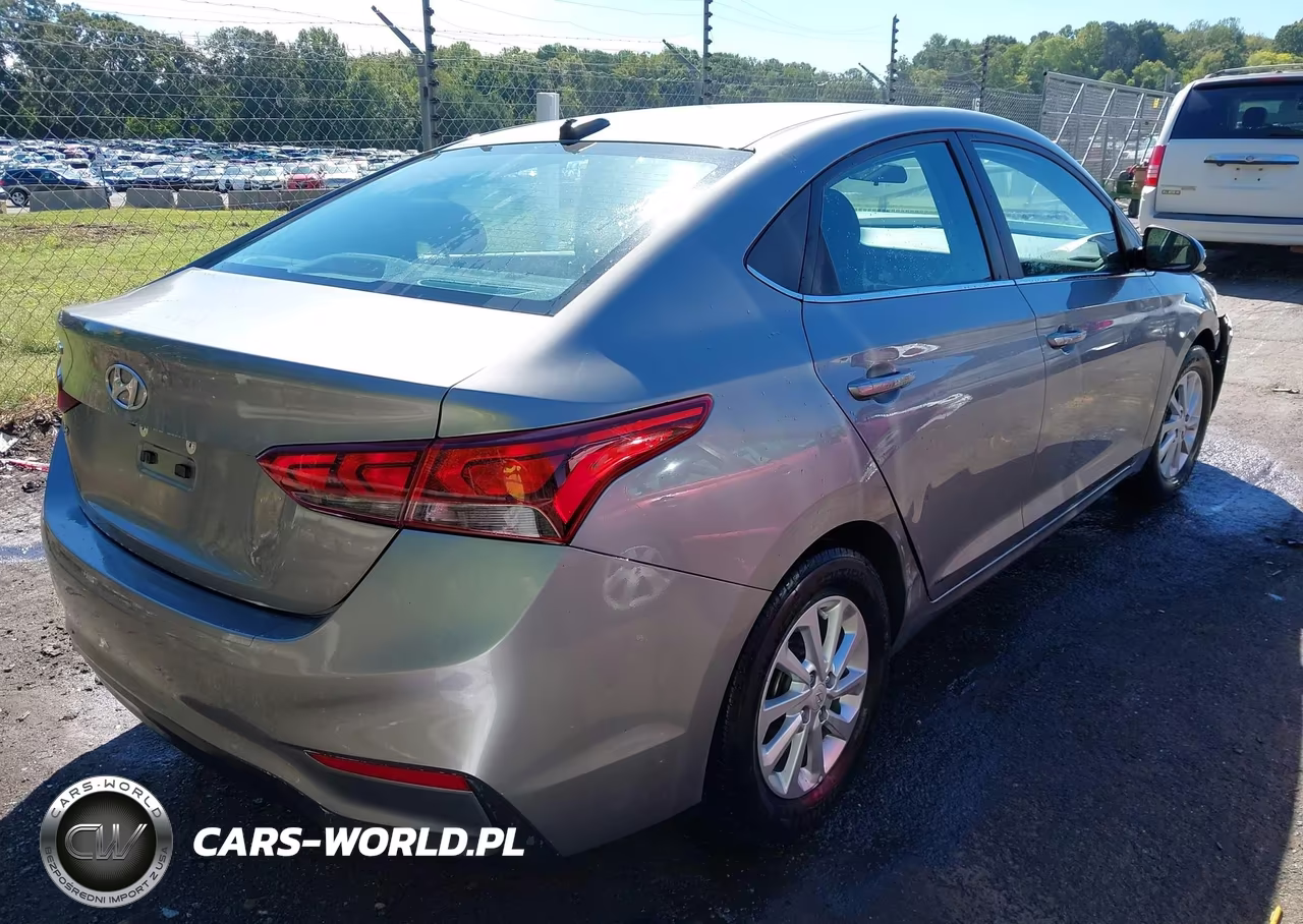 2021 Hyundai Accent Sel VIN:3KPC24A63ME143040 - 4