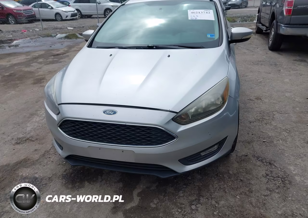 FORD FOCUS SEL VIN:1FADP3M26JL202339 - 6