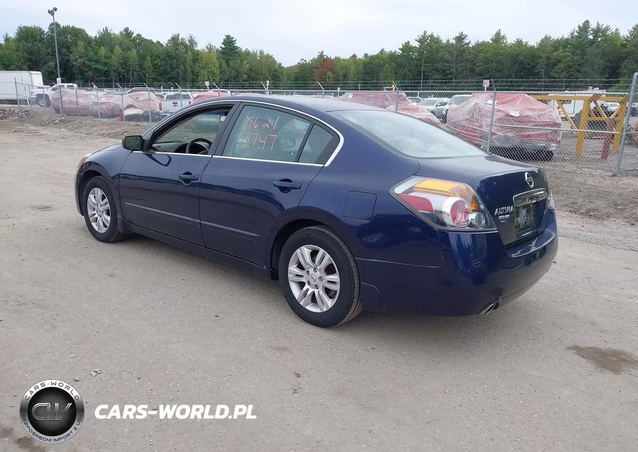2011 Nissan Altima 2.5 S VIN:1N4AL2AP6BC180322 - 3