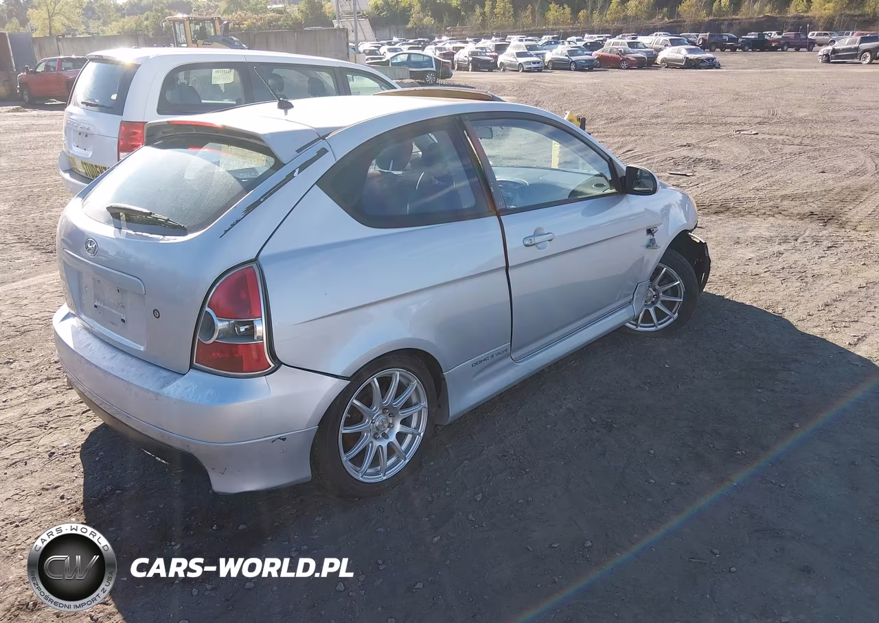 2008 Hyundai Accent Se VIN:KMHCN36C98U056441 - 4