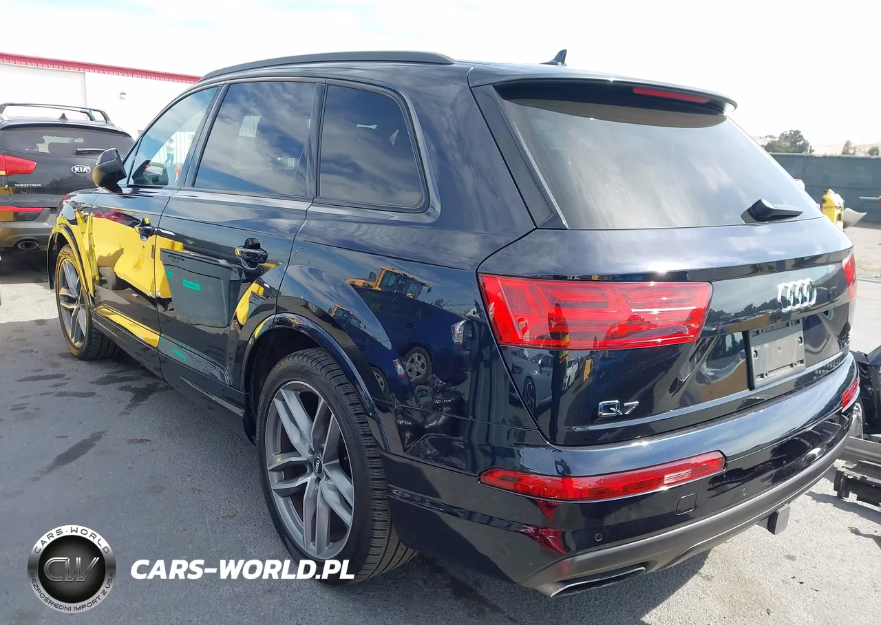 2017 Audi Q7 3.0T Premium VIN:WA1VAAF74HD056292 - 3