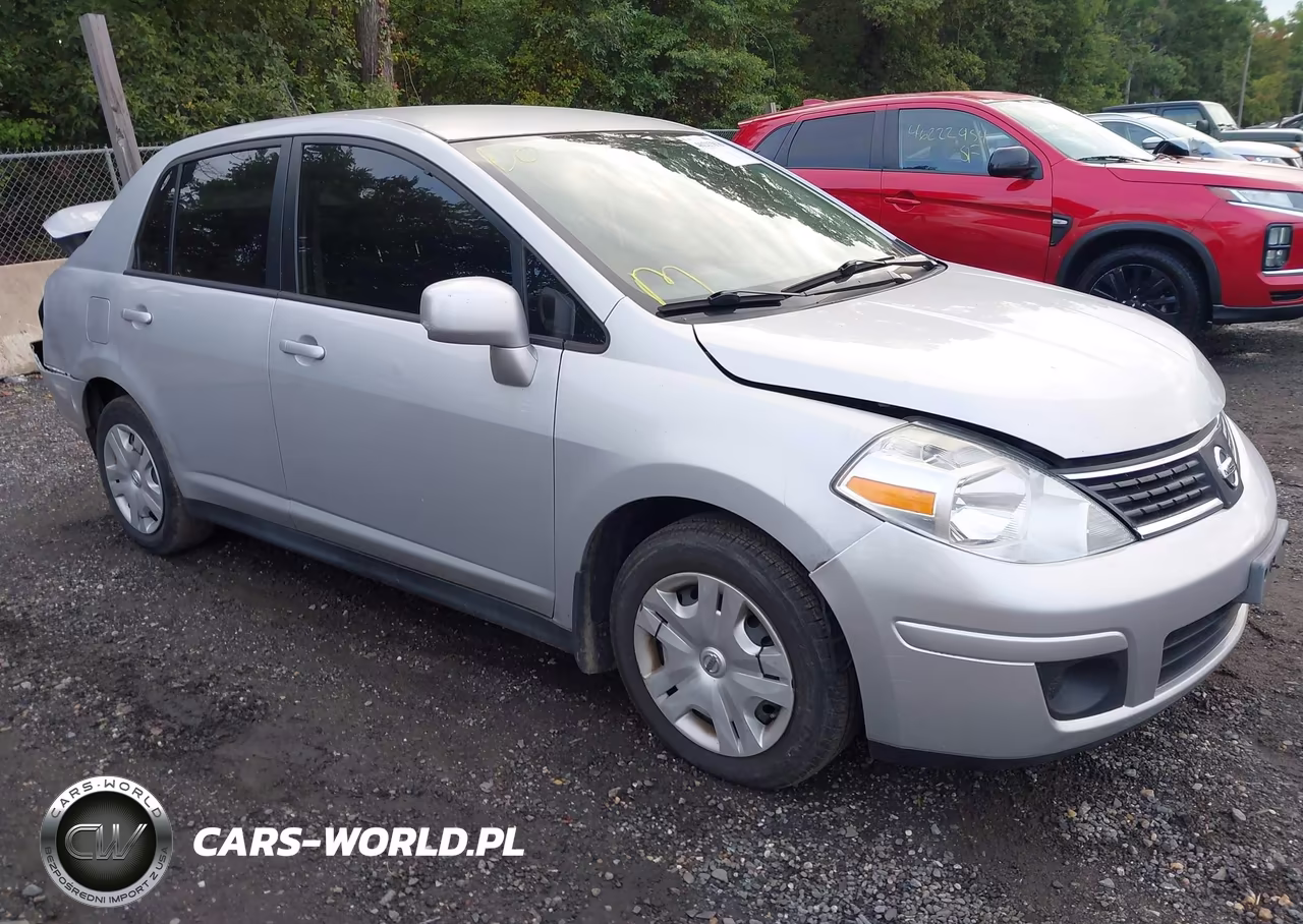 2011 Nissan Versa 1.8S – zdjęcie 1 z 16