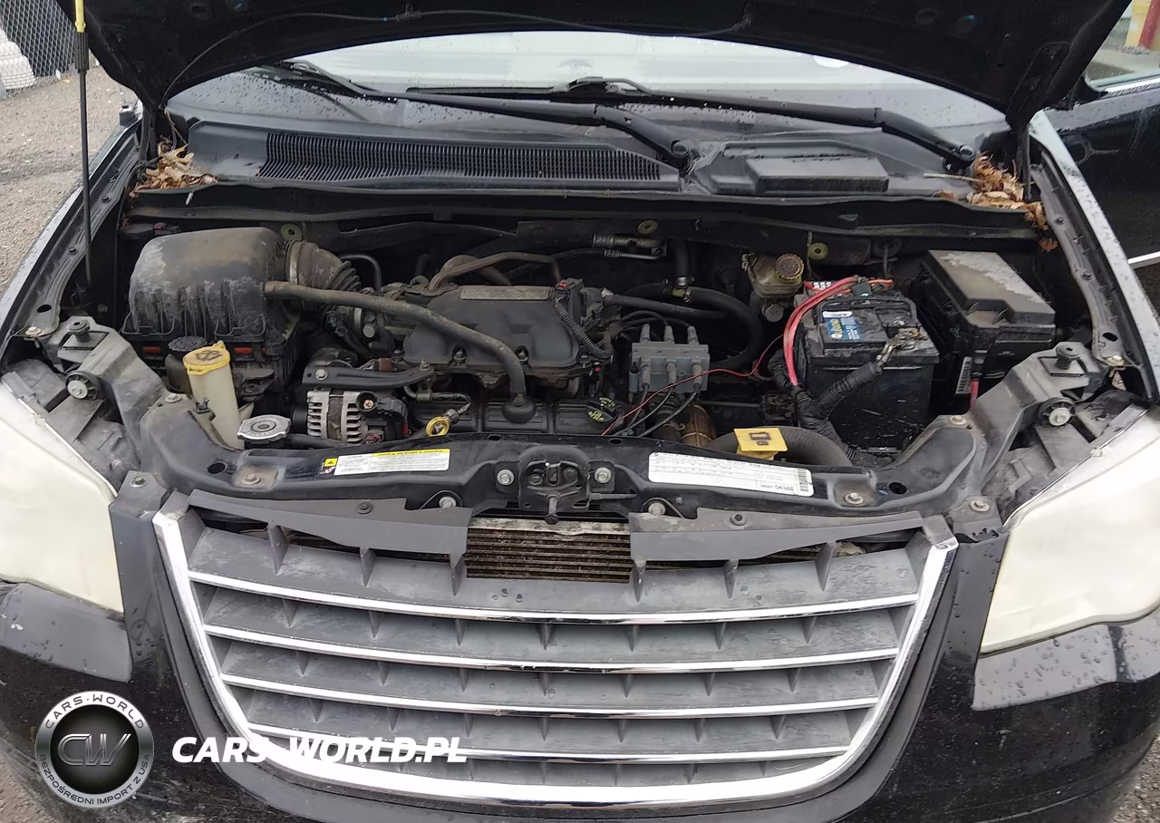 2010 Chrysler Town & Country Touring VIN:2A4RR5D14AR131947 - 10
