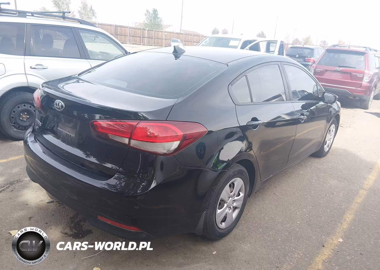 2017 Kia Forte Lx VIN:3KPFK4A72HE127245 - 4