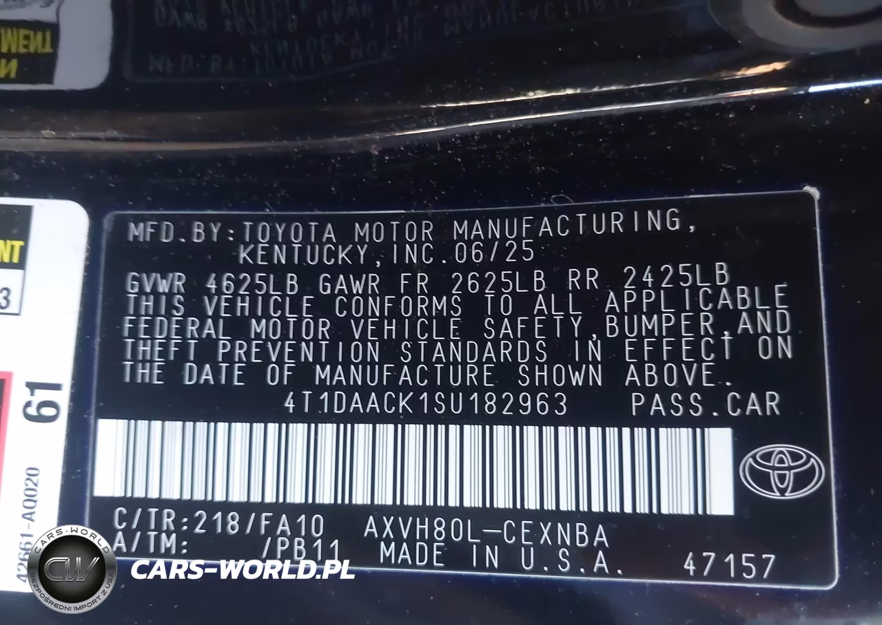 2025 Toyota Camry Le VIN:4T1DAACK1SU182963 - 9