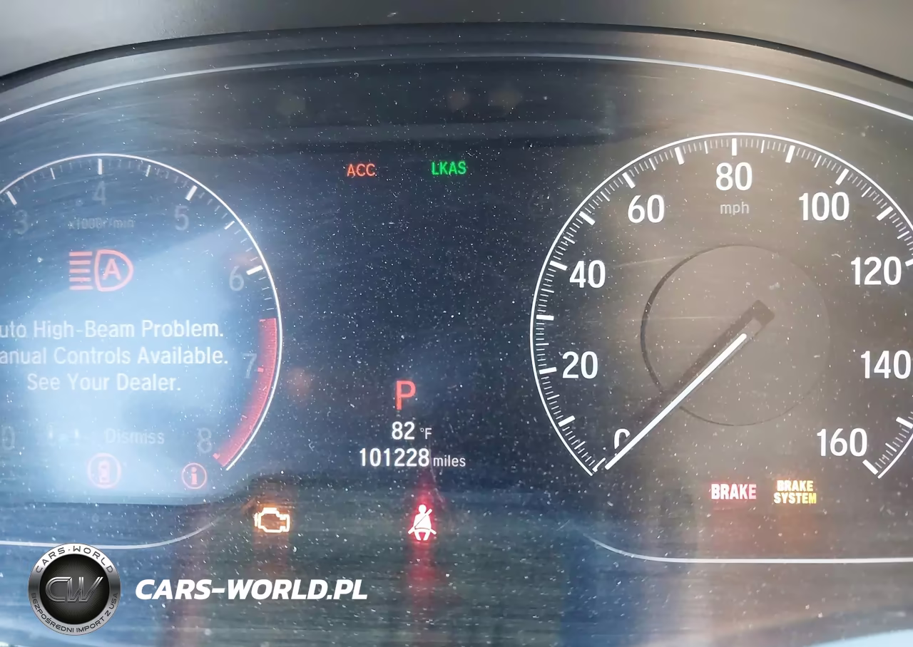 2018 Honda Accord Sport VIN:1HGCV1F35JA180367 - 15