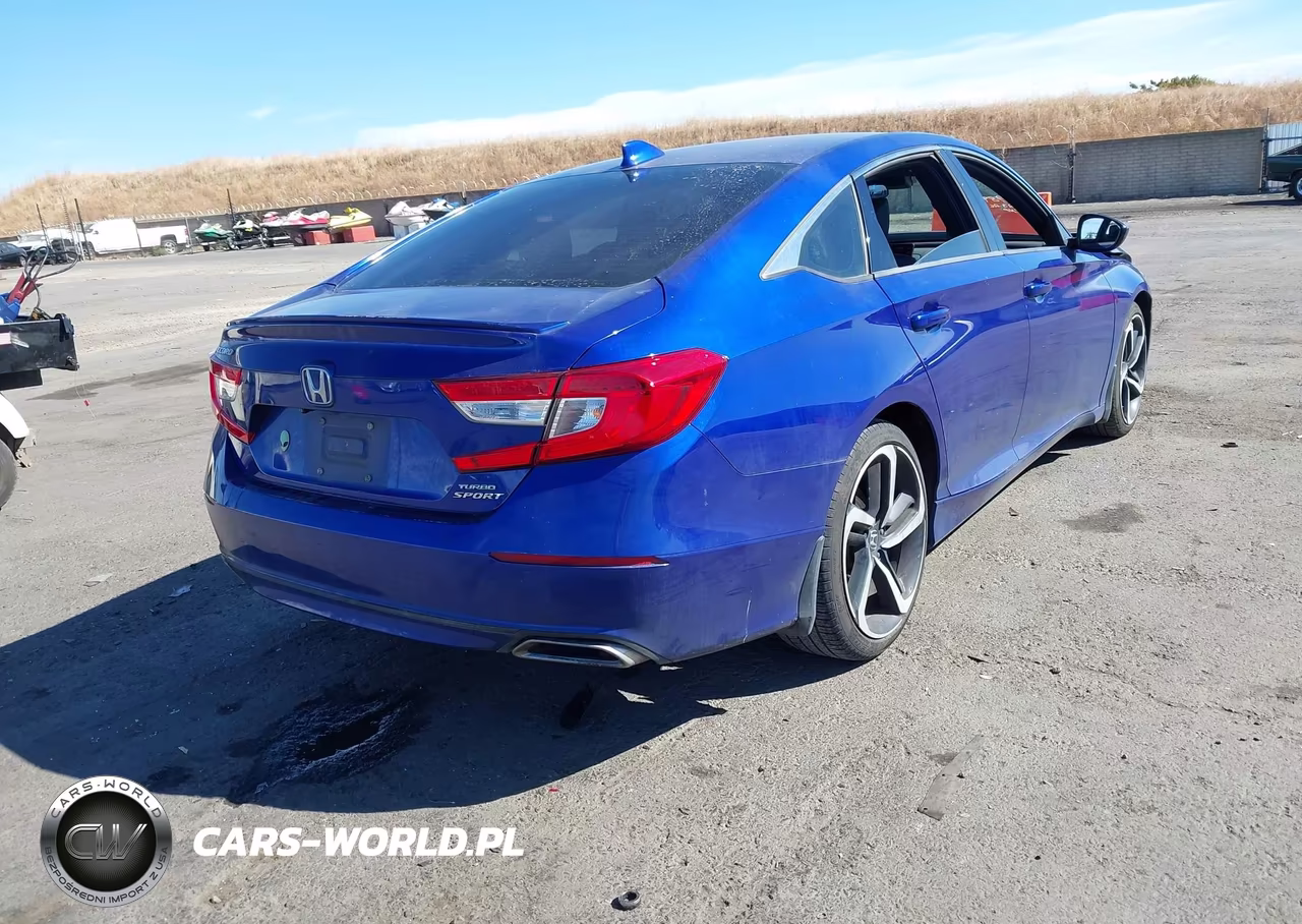 2018 Honda Accord Sport VIN:1HGCV1F35JA180367 - 4