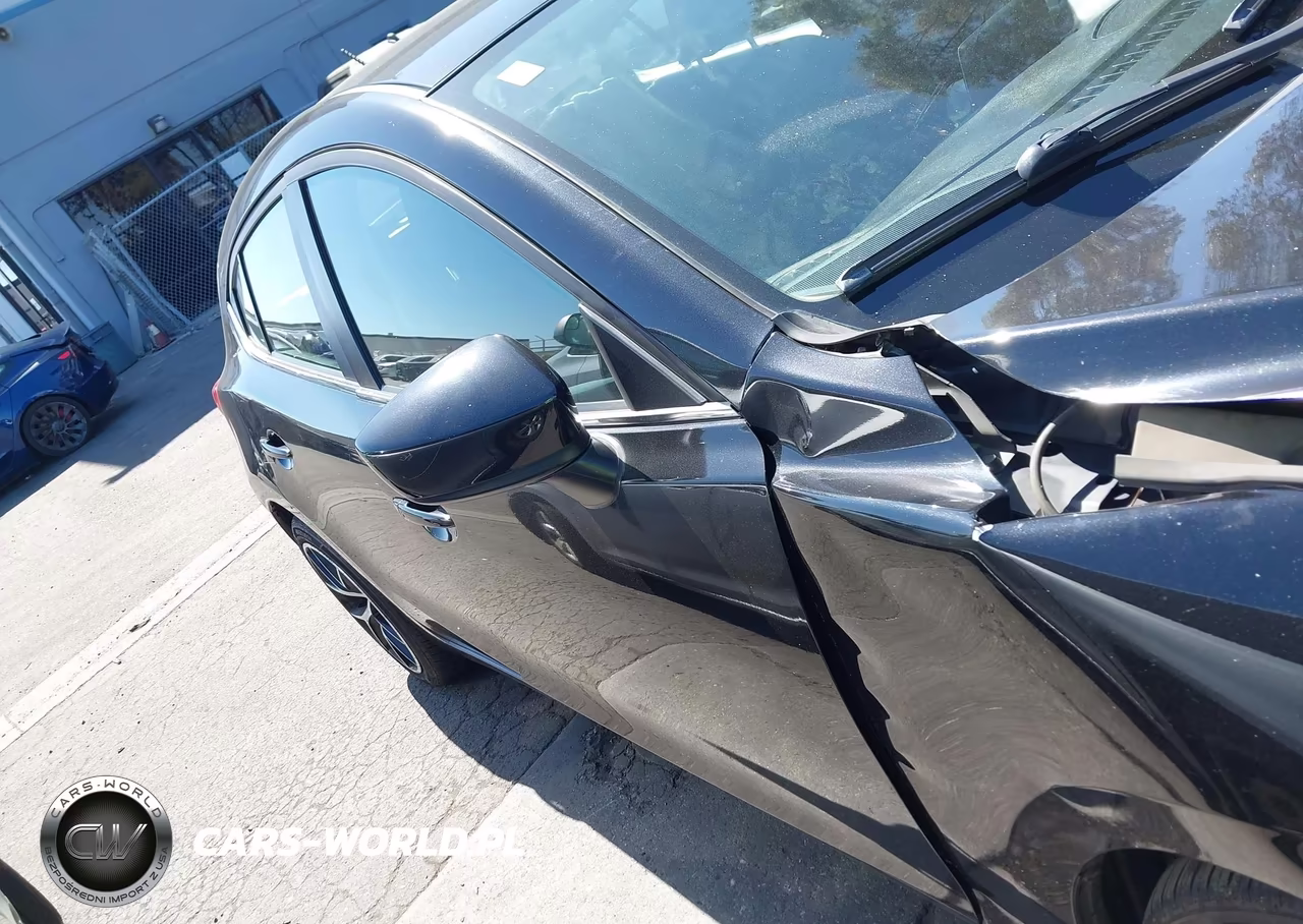 2015 Mazda Mazda3 I Touring VIN:JM1BM1L79F1261299 - 13