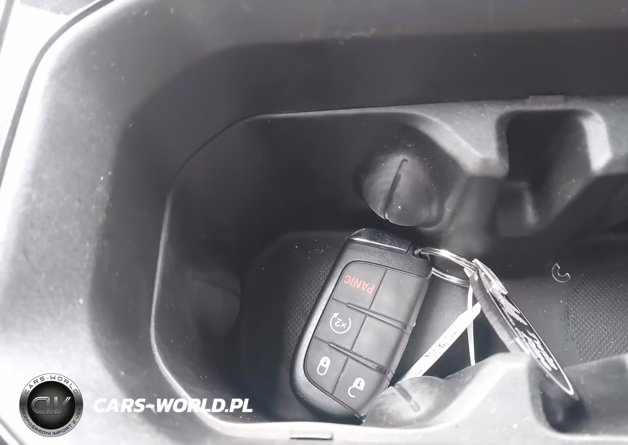 2025 Jeep Compass Limited 4X4 VIN:3C4NJDCN0ST523932 - 11