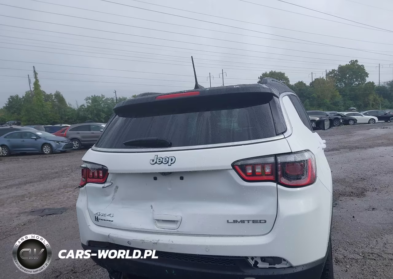 2025 Jeep Compass Limited 4X4 VIN:3C4NJDCN0ST523932 - 17